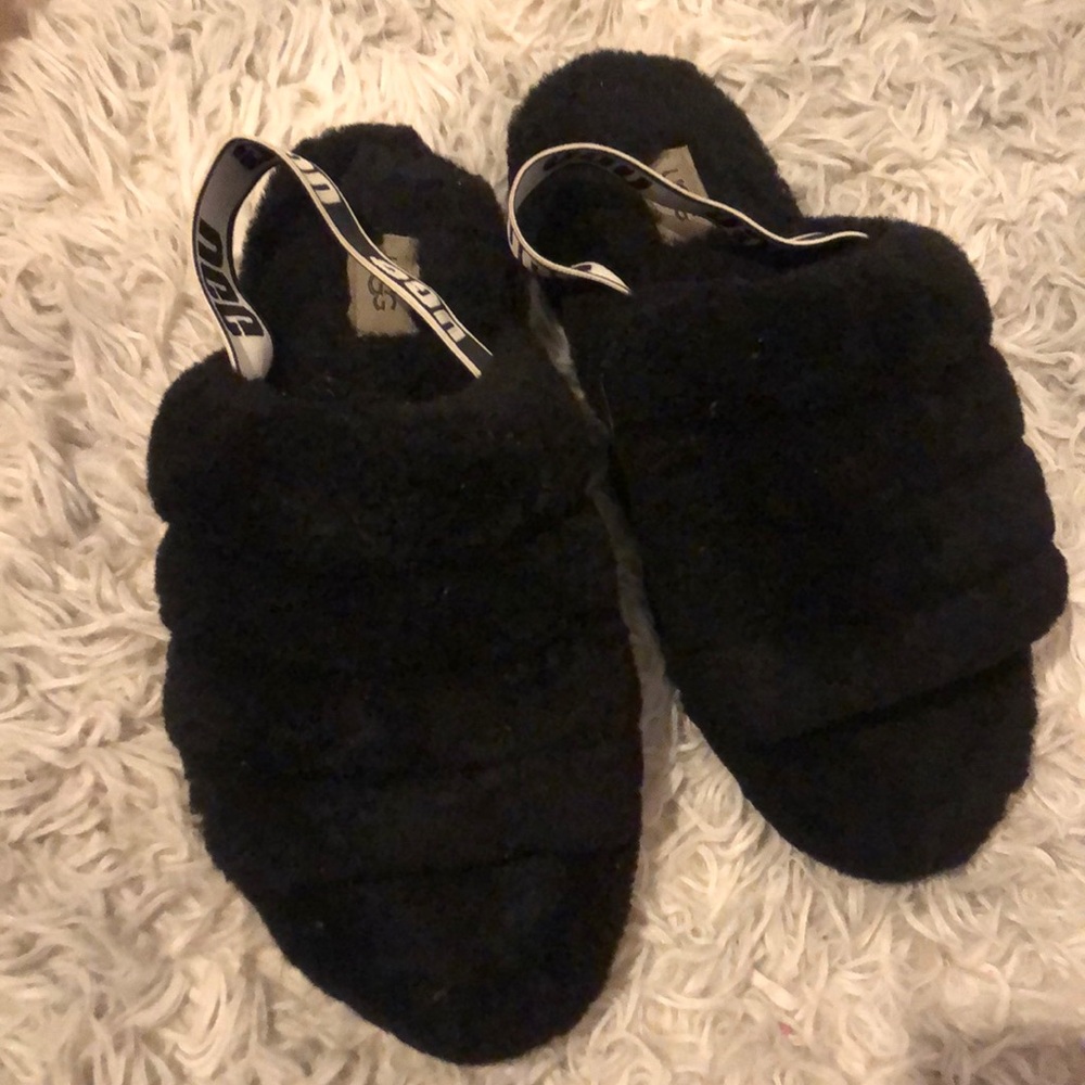 Black ugg sandals